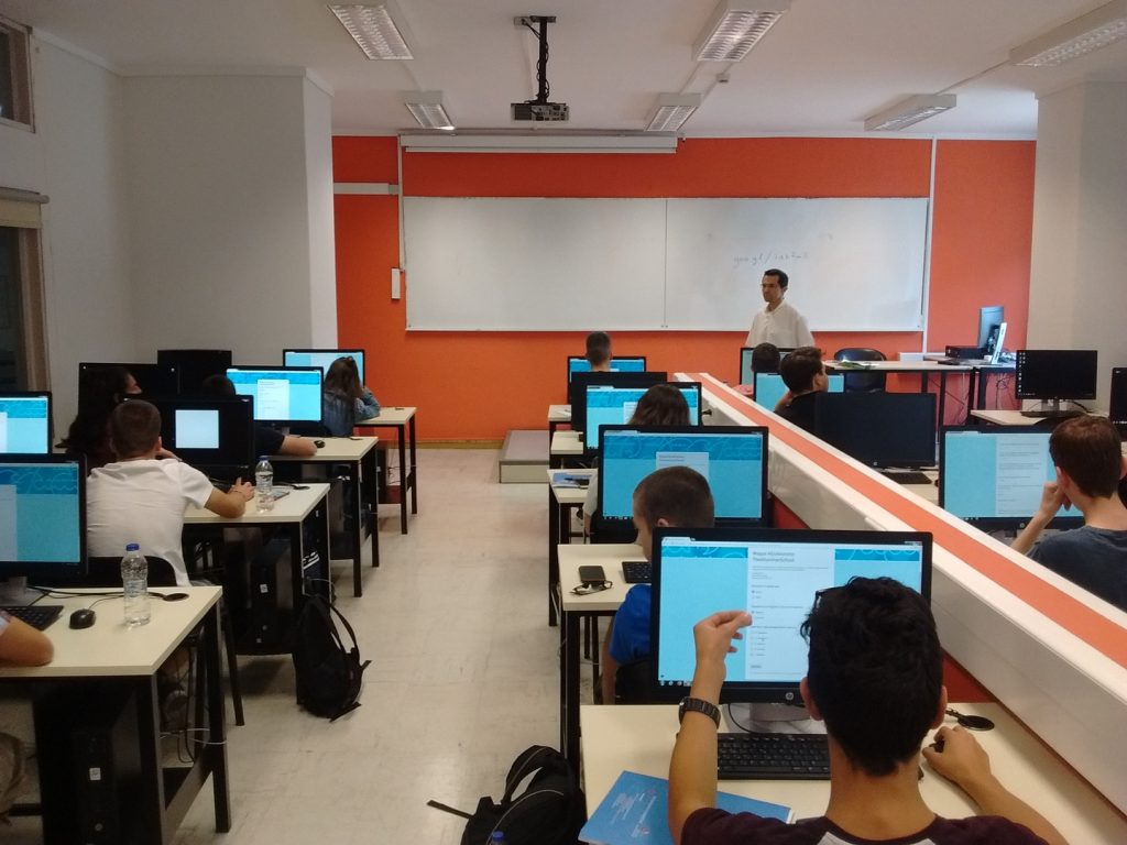 Στο εργαστήριο υπολογιστών του Πανεπιστημίου Μακεδονίας για την αξιολόγηση του ThesSummerSchool